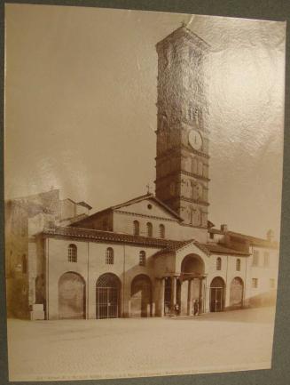 ROMA - Chiesa di S. Maria in Cosmedin.  (Riedificata nel 782 e restaurata in varie epoche.)