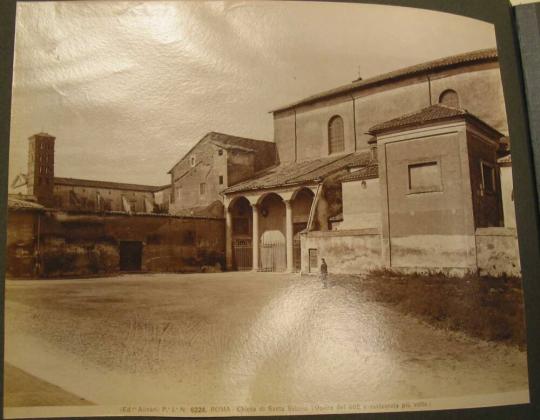 ROMA - Chiesa di Santa Sabina.  ( Opera del 404 e restaurata piu volte.)