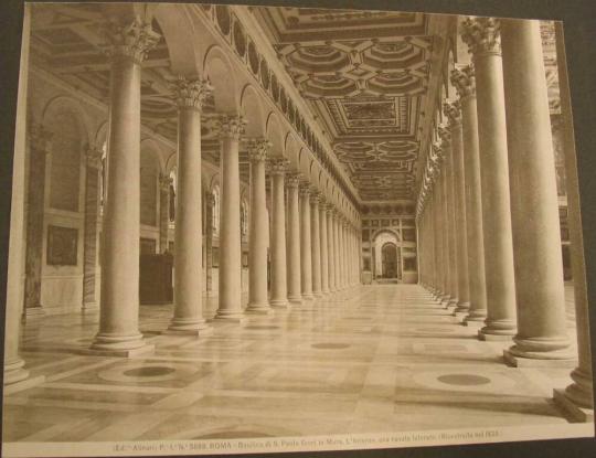 ROMA - Basilica di S. Paolo fuori le Mura.  L'Interno, una navata laterale.  ( Recostruita nel 1823. )