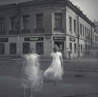 White Dresses, St. Petersburg