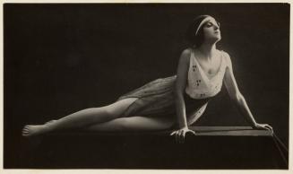 Vera Fokina as Chloe from Ballet Daphnis and Chloe, 1910