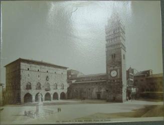 PISTOIA - Piazza del Duomo.