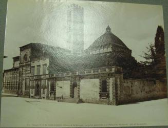 LUCCA - Chiesa di S. Giovanni.  La parte posteriore e il Palazzetto Micheletti.   ( Att all' Ammannati. )