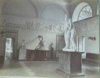 Interior of the reception hall of Villa Carlotta.