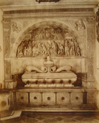 Certosa di Pavia Piscina in marmo, di Alberto da Carrara