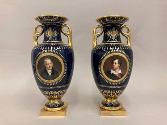 Front of both vases