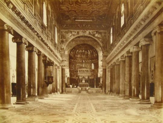 Chiesa di S. Maria in Trastevere. L'Interno.