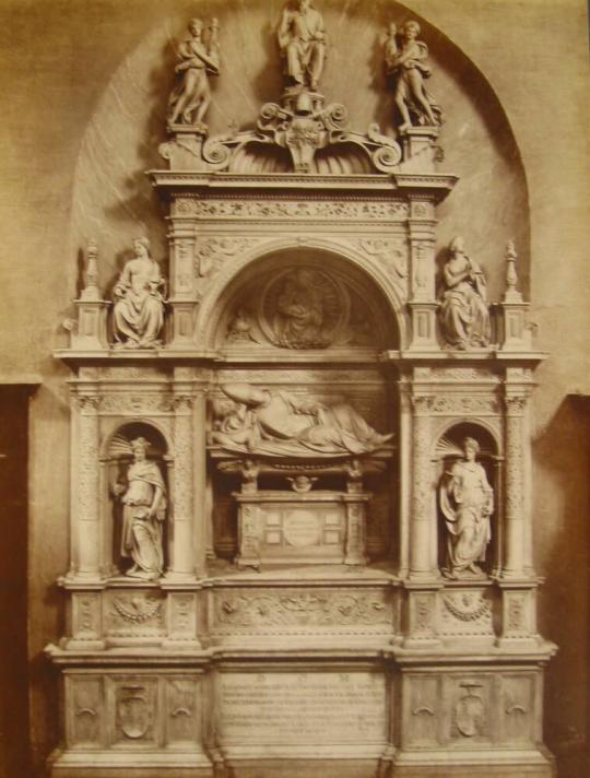 Chiesa di S. Maria del Popolo. Monumento al Card. Ascanio Sforza.