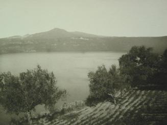 Albano - Prov. di Roma. Panorama del Lago.
