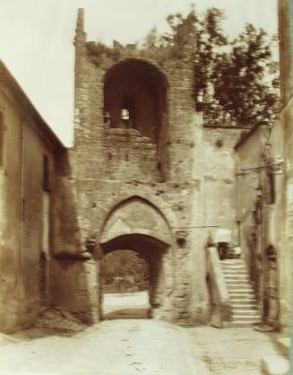 Montascide gate (XIV century)