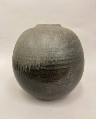 Goma Vase