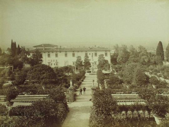 FIRENZE- Dintorni. Villa Reale di Castello, gia Medicea.