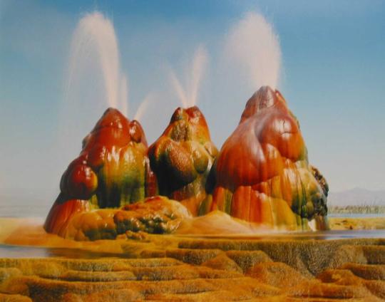 Fly Geyser, Black Rock