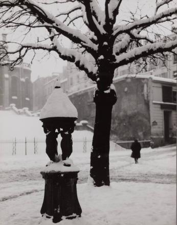Carrefour Etienne Dolet – Julien-Lacroix, Paris, Hiver