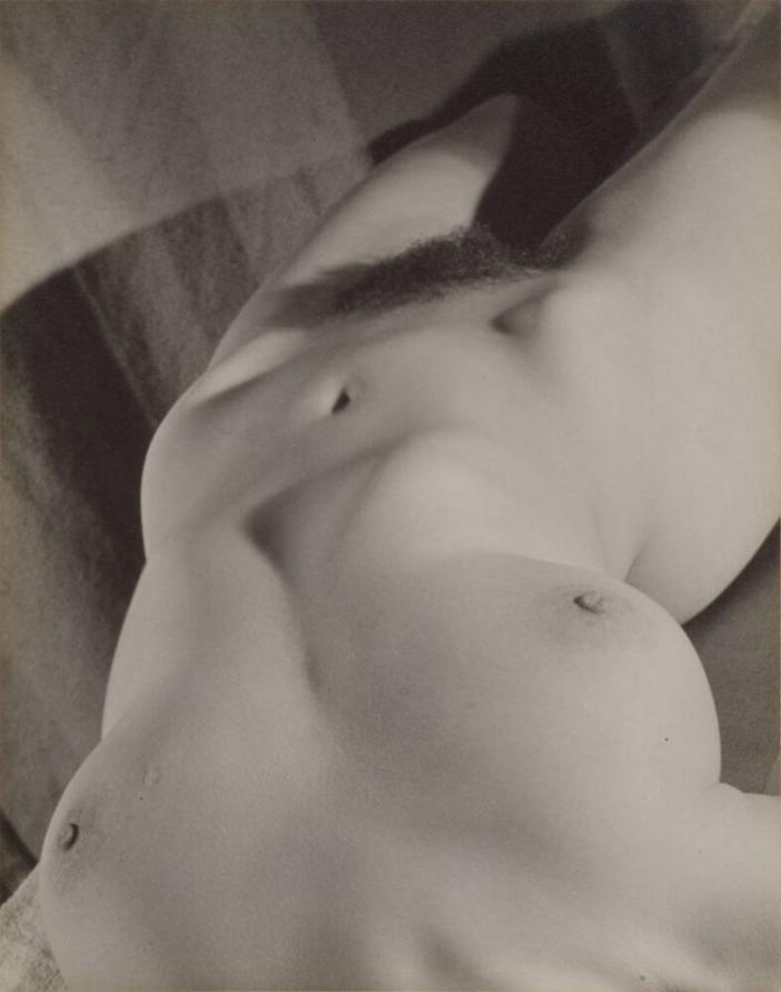 Headless Nude