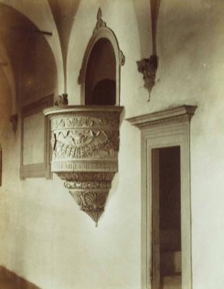 Firenze-Dintorni. Badia fiesolana.Il pulpito nel refettorio.(XV Secolo)