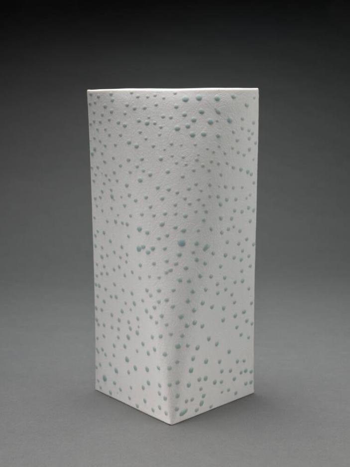 [Vase]