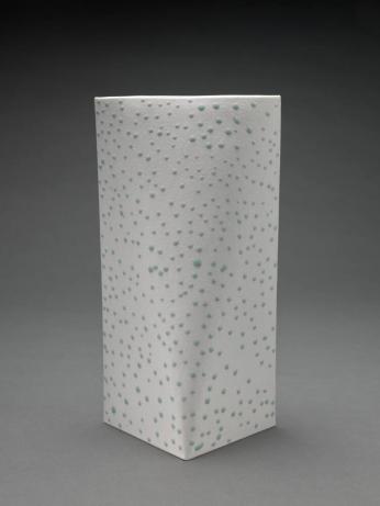 [Vase]