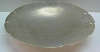 Pedestal Plate