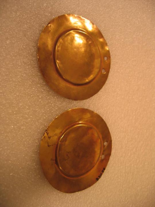 Pair of ear ornaments