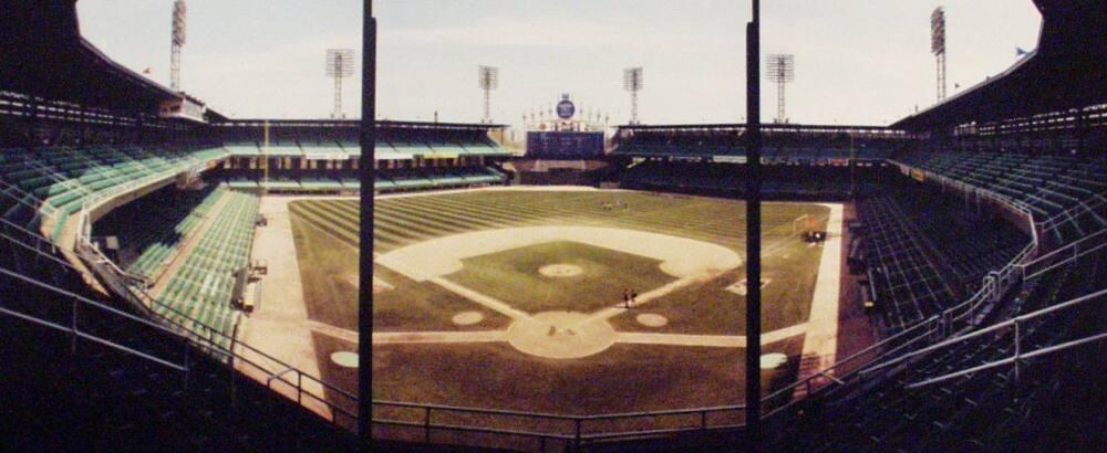 Bob Vila visits during construction of new Comiskey Park 