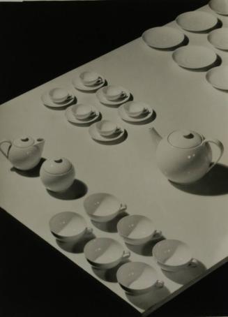 Sutnaruv porcelánový soubor
