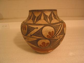 Jar (Olla) with Leaf and Floral Design