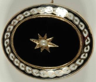 Brooch