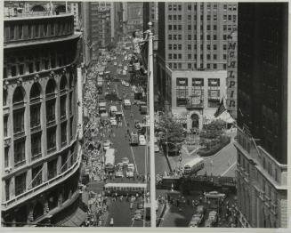 Pole Painting, Herald Square, New York