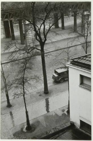 A Man Dies in the Street, Paris