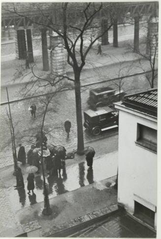 A Man Dies in the Street, Paris