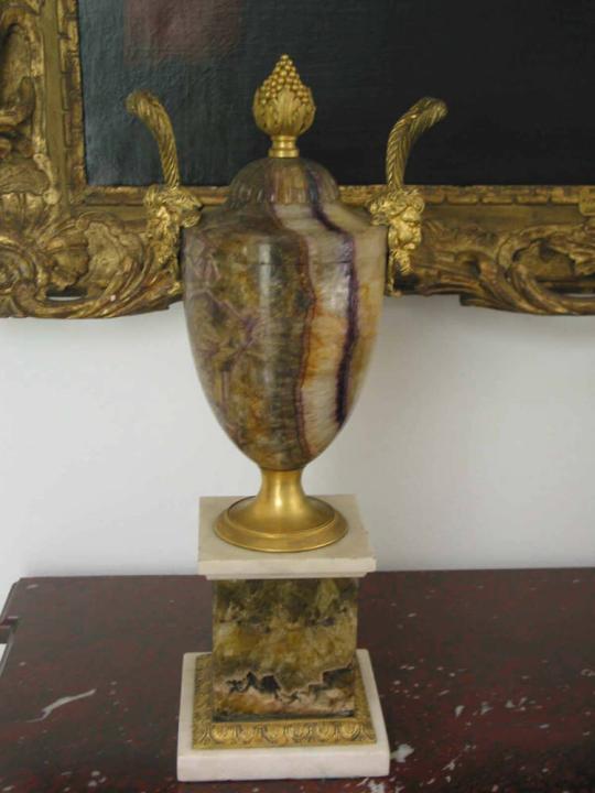 Urn