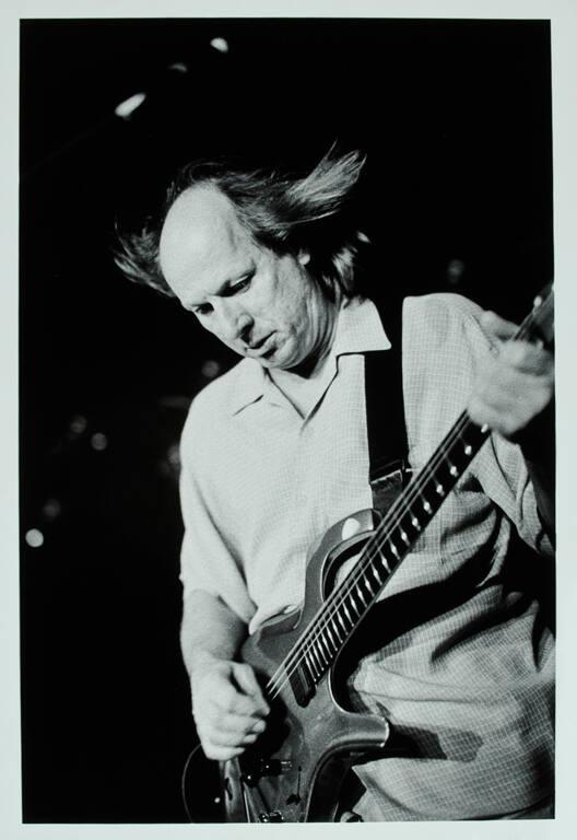 Adrian Belew