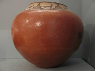 Large Jar (Olla) with Deer