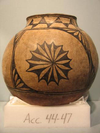 Jar (Olla) with Starburst Design